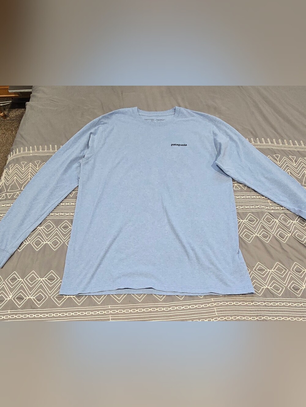 Patagonia Mens Longsleeve Logo Responsibili-tee Size Large